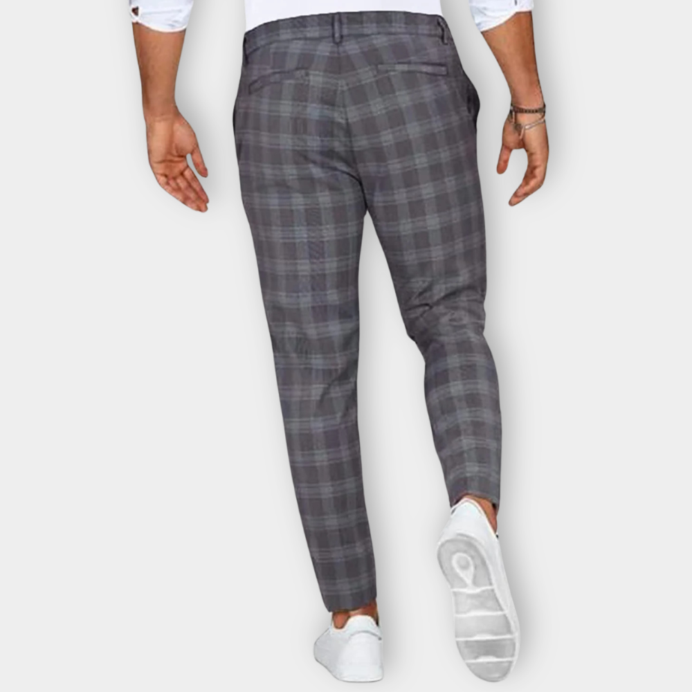 LUXURIOUS AND BREEZY LONG PANTS: NO SWEAT WITH THESE